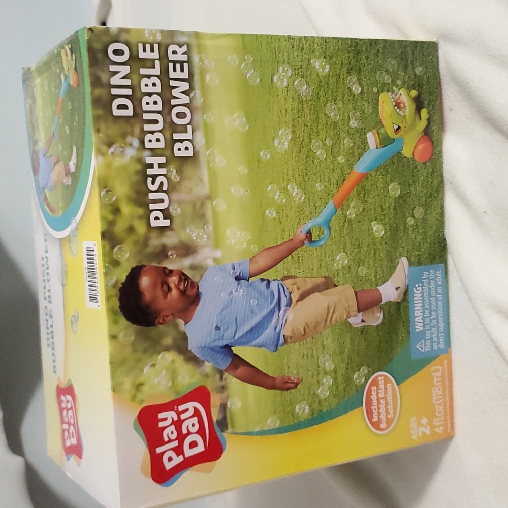 Play day dino push bubble blower